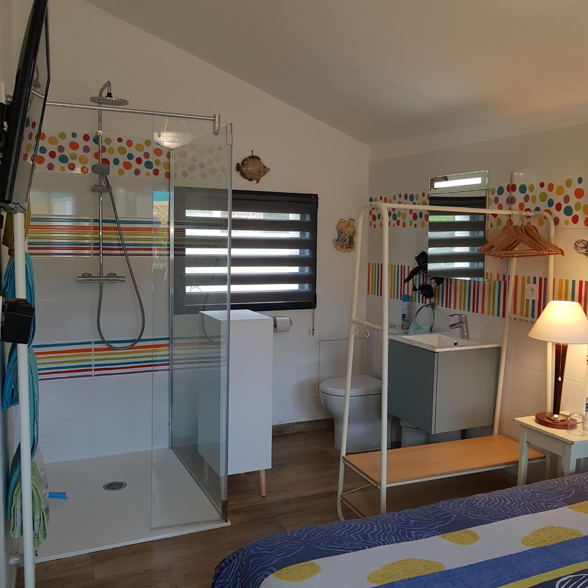 לינה וארוחת בוקר Coudeville Le Jardin מראה חיצוני תמונה